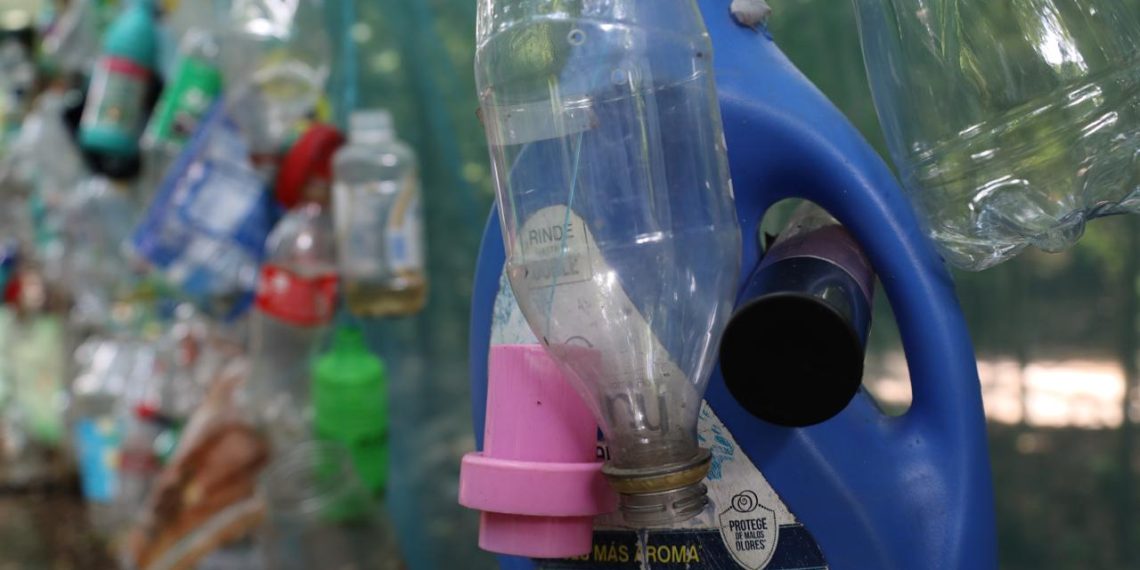 Uso de plásticos, un problema ambiental continuo