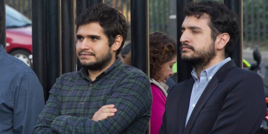 DE FRENTE Y DE PERFIL