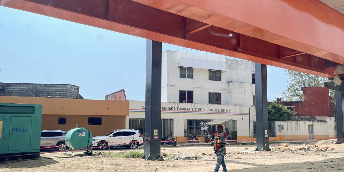 Vecinos alegan despojo por el Tren Transístmico