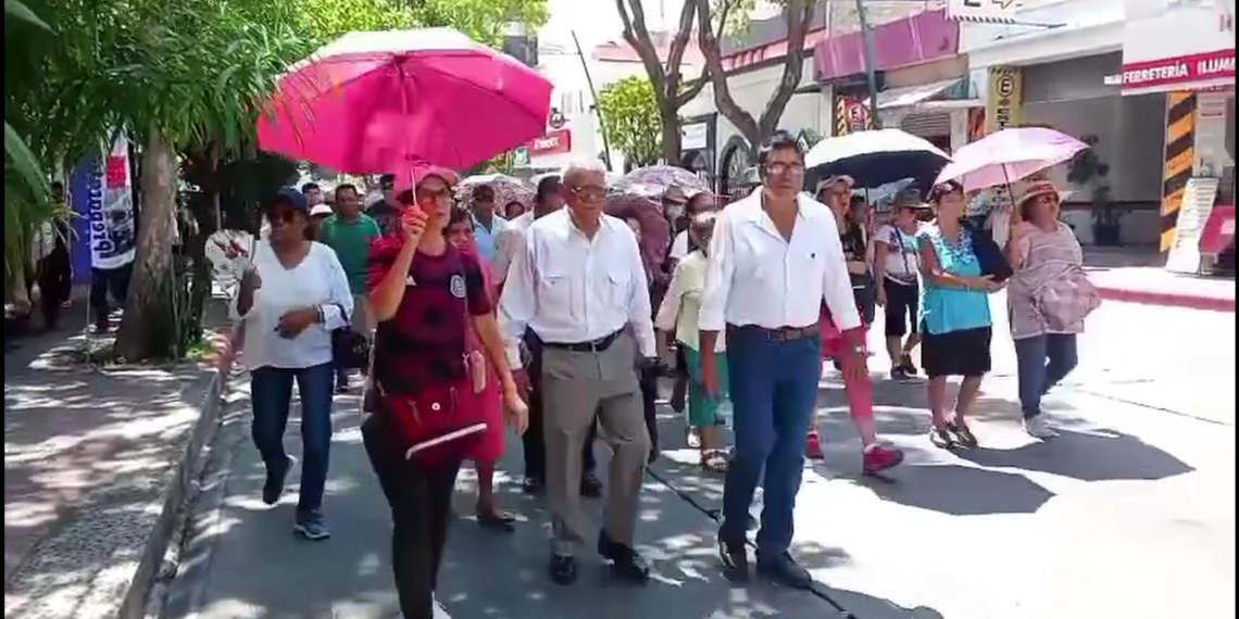 Pensionados denuncian descuentos e indiferencia