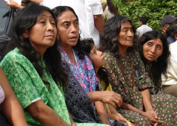 Estatutos comunales invisibilizan a mujeres