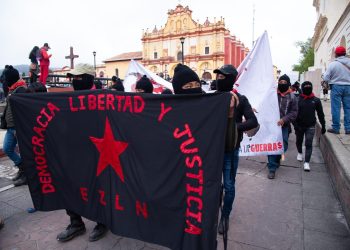 EZLN denuncia despojo y violencia en Huixtán