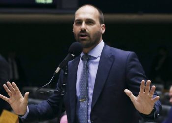 Imputan a hijo de Bolsonaro que pidió sanciones a EE. UU.