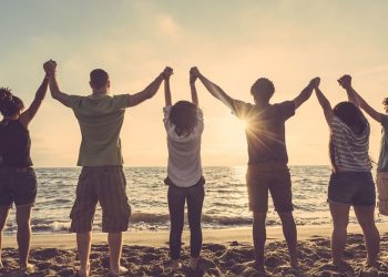 ALGO MÁS QUE PALABRAS