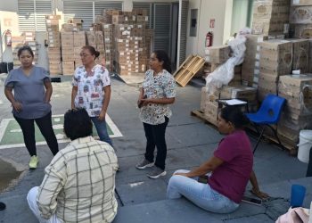 Trabajadores de limpieza paran labores en hospital