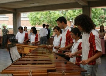 La música de marimba trasciende generaciones