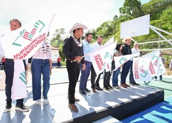 Eduardo Ramírez impulsa obras y acciones en Amatán e Ixhuatán