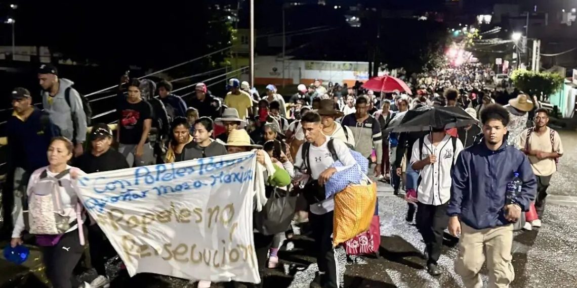 Nueva caravana migrante parte de la frontera sur