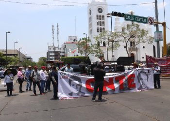 Prepara CNTE un paro nacional de 24 horas