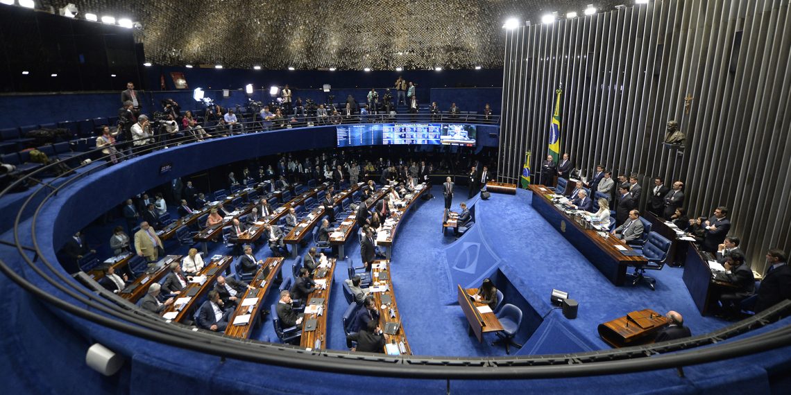 Brasil aprueba exención de impuestos a la clase media