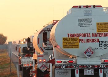 México investiga a empresarios de EE. UU. por huachicol fiscal