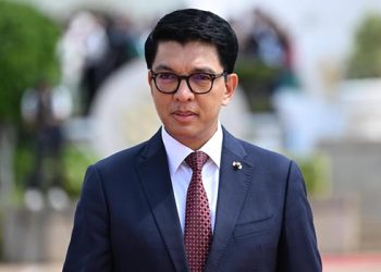 Le es revocada la nacionalidad a presidente de Madagascar