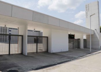 Planta de moscas entrará en funciones para el 2026