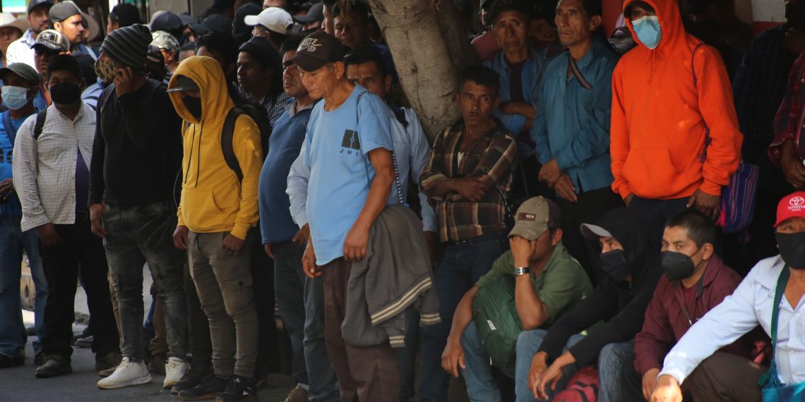 El cierre de oficinas deja a campesinos en indefensión