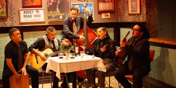 Rubí Boleros da nueva vida a “Electricidad”