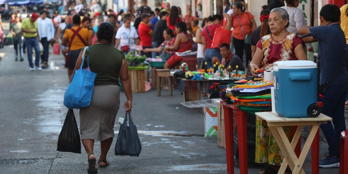 Solo 10% de chiapanecos verá impacto del alza salarial 2026