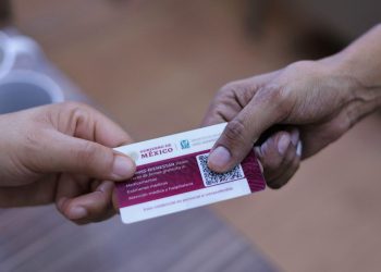 Anuncian credencialización para homologar la atención médica