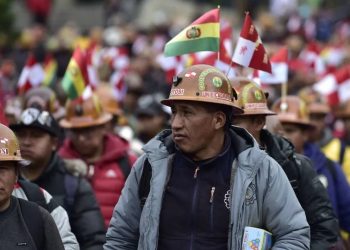 Bolivia: Sindicatos y Gobierno pactan fin de los bloqueos