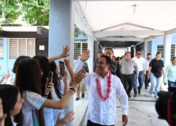 ERA entrega apoyos del programa A Paso Firme