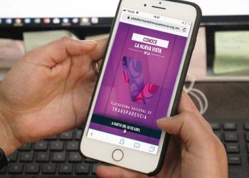 Las fallas técnicas en la PNT ocultan sueldos de legisladores