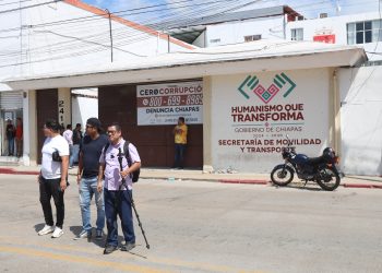 Acusan a exfuncionarios por concesiones falsas