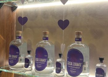 Los empresarios oaxaqueños impulsan consumo de mezcal