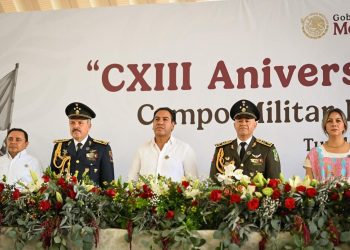 Eduardo Ramírez asiste al CXIII Aniversario del Ejército
