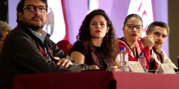 Morena prohíbe las campañas negras, fake news y dispendios