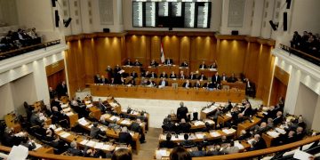 Líbano aplaza elecciones por los próximos dos años