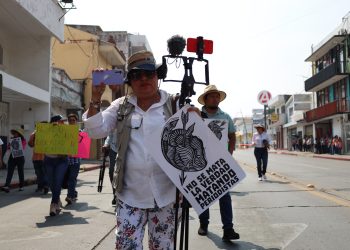 Periodismo femenino desafía hostigamiento y precariedad