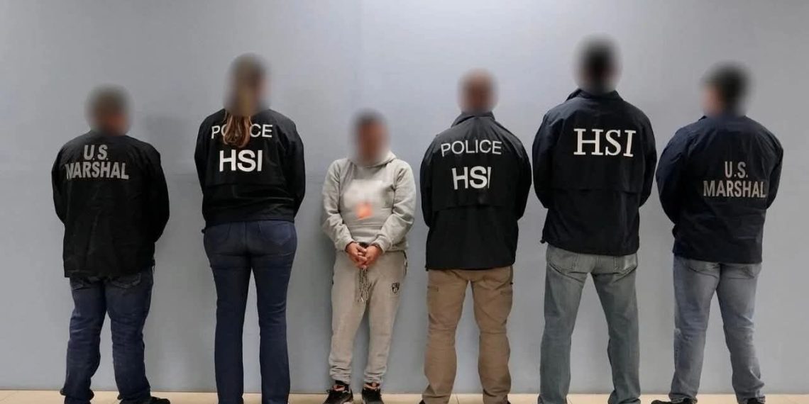 Célula delictiva confiesa ruta que terminó con 56 migrantes