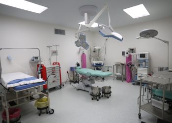 Fallas en sistema frena cirugías en la comarca