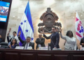 Congreso de Honduras destituye a funcionarios de izquierda