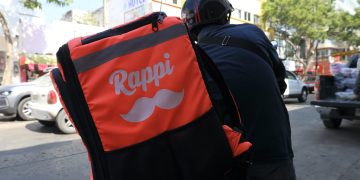 Delivery en la capital, entre ingreso y riesgo