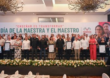 ERA destaca papel de maestras y maestros en la transformación