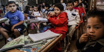 43 grados celsius, incendios y las escuelas sin ventilación
