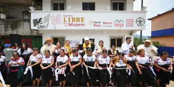 ERA refrenda compromiso con Rincón Chamula y Rayón