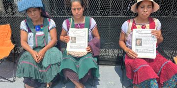 Madre y esposas indígenas exigen justicia por oleada de desapariciones