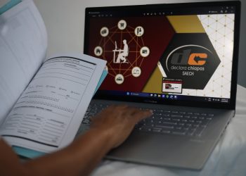 Anticorrupción inhabilita a 56 servidores del estado