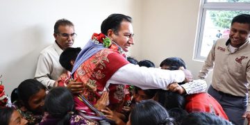 ERA lleva obras viales y educativas a Zinacantán
