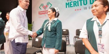 Luis Avendaño refrenda compromiso con la salud