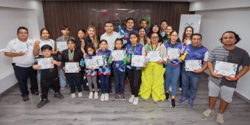 Luis Avendaño reconoce a las Nutrias del ISSTECH
