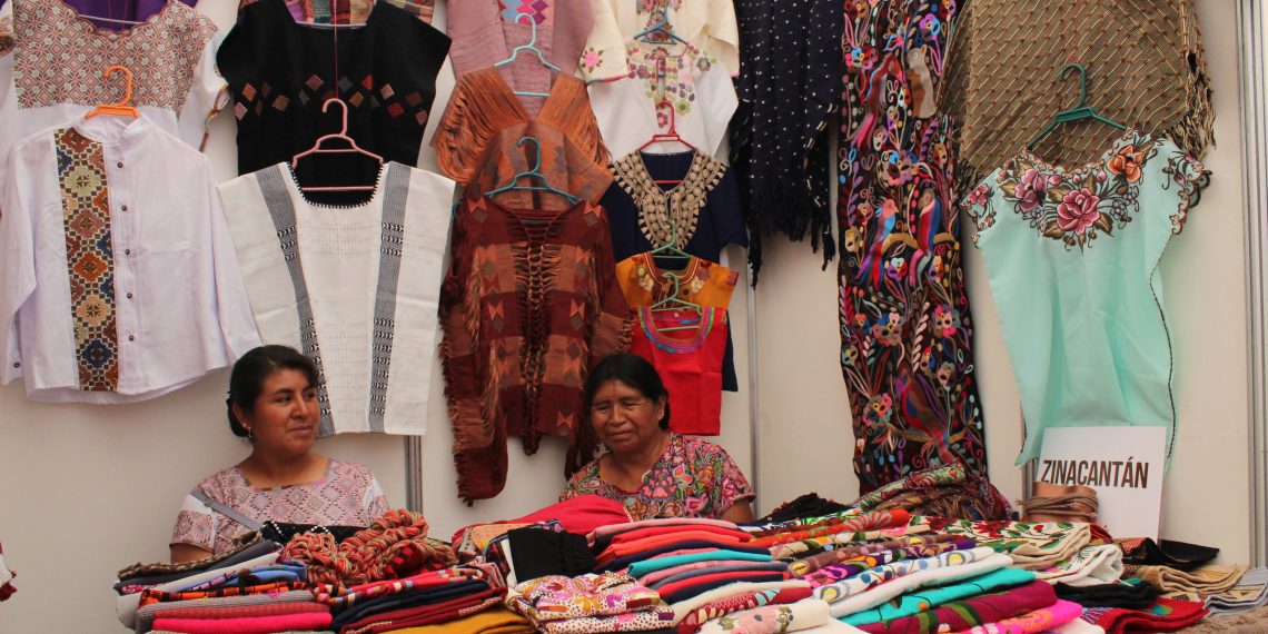 Regateo reduce ingresos de los artesanos chiapanecos