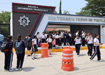 SNTE cuestiona decisión sobre calendario escolar