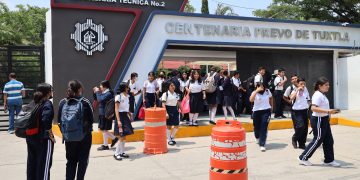 SNTE cuestiona decisión sobre calendario escolar