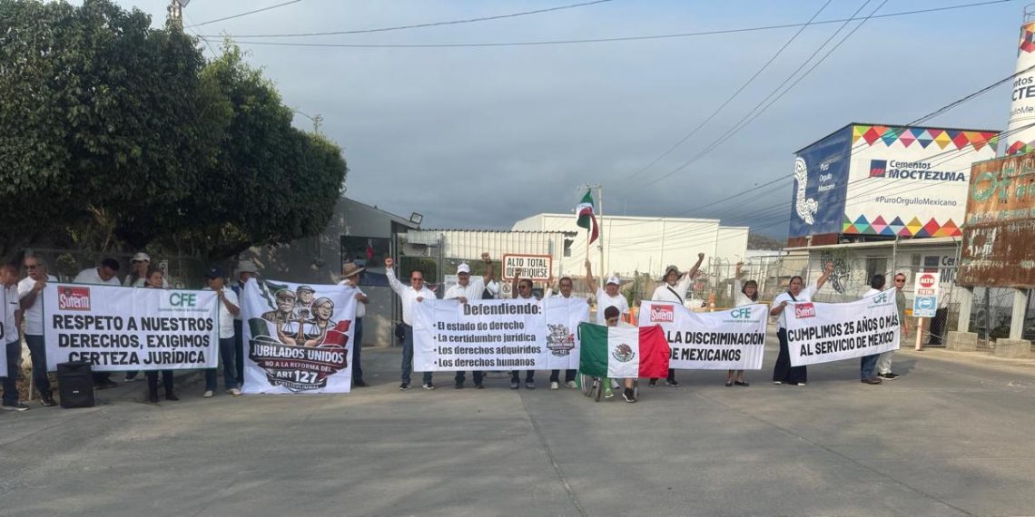 Jubilados de CFE acusan recorte “injustificado” a sus pensiones